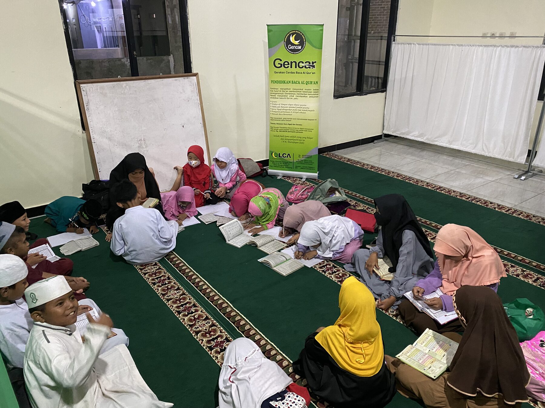 Bimbingan membaca Al-Qur'an secara langsung