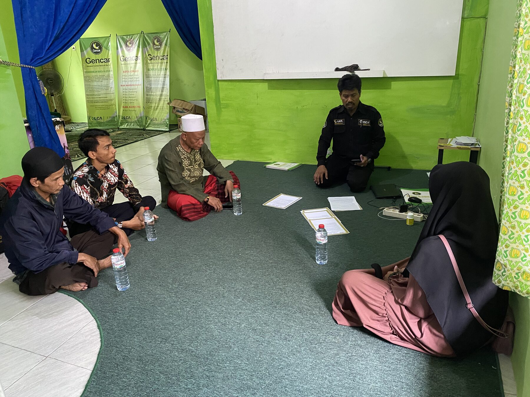 Pembinaan dan persiapan pengajar Al-Qur'an